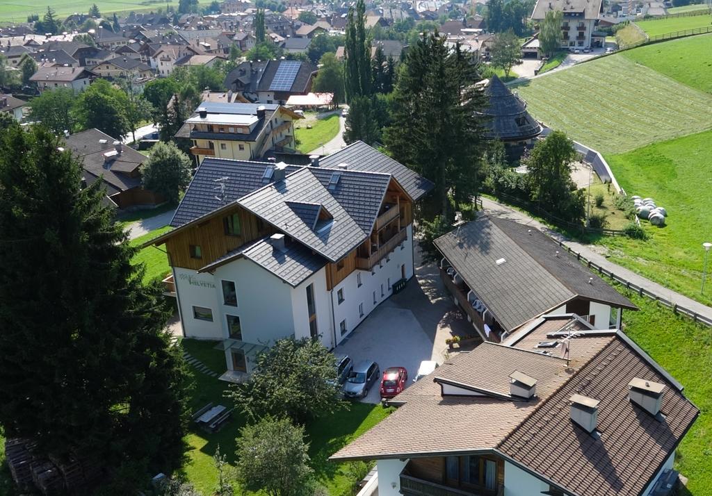 Appartments Helvetia Віллабасса Екстер'єр фото